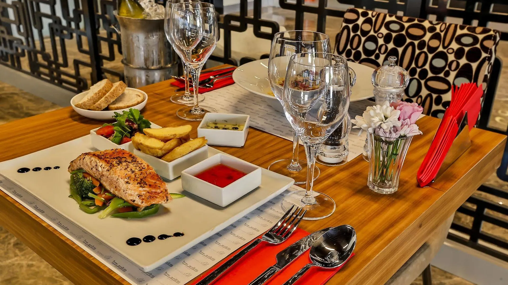 Business Life Hotel Istanbul 4*,